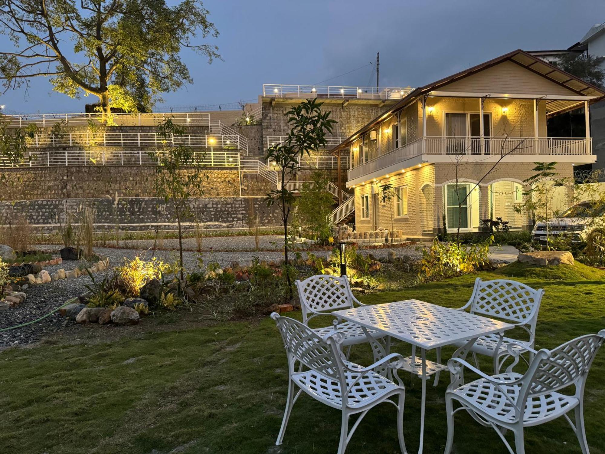 Cliff House, 3Br Lux Farmhouse 2Km To Rajpur Road Dehradun Exterior photo